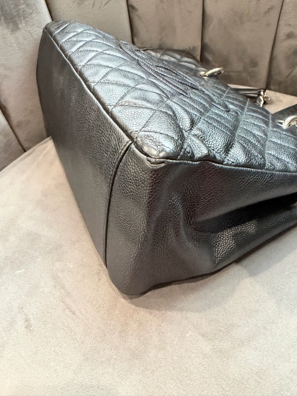 CHANEL Caviar Grand Shopping Tote GST Black - Picture 12 of 14
